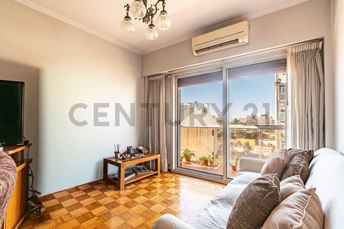 Foto de 4 AMBIENTES AL FRENTE CON BALCÓN | PISO 6 | ORIENTACIÓN NORTE | PARQUE, imagen 1