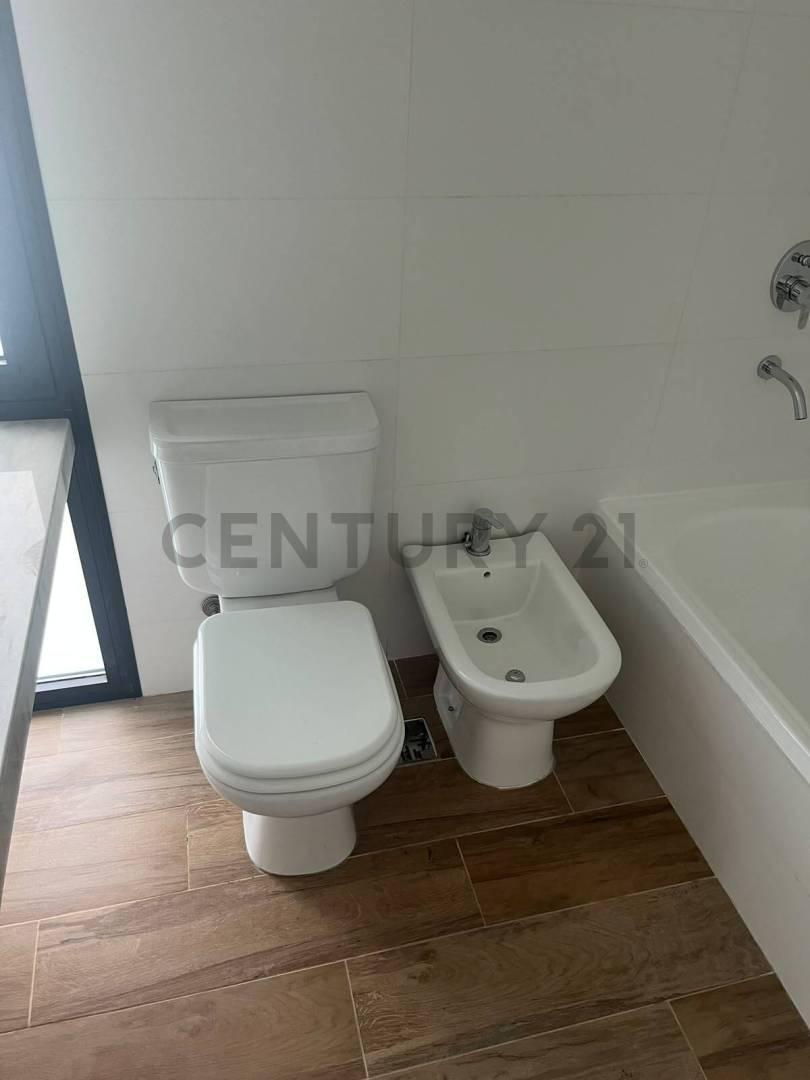 Foto de DEPARTAMENTO 2 AMBIENTES CON JARDIN, imagen 3