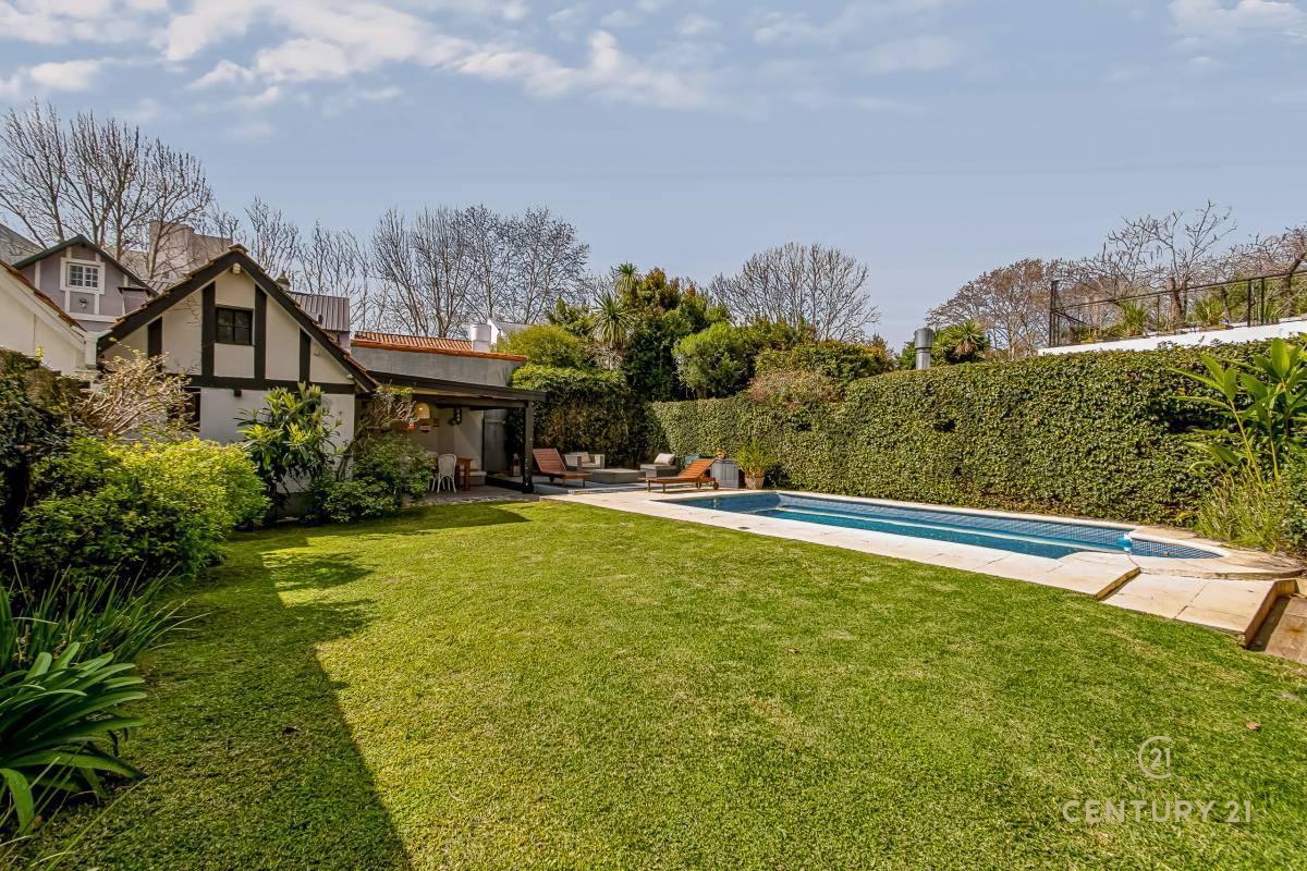 Foto de ESPECTACULAR CASA DE ESTILO EN OLIVOS QUINTA PRESIDENCIAL – 3 PLANTAS, imagen 1