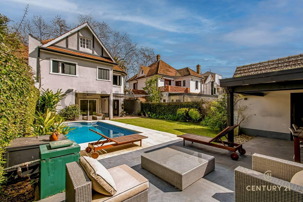Foto de ESPECTACULAR CASA DE ESTILO EN OLIVOS QUINTA PRESIDENCIAL – 3 PLANTAS, imagen 4