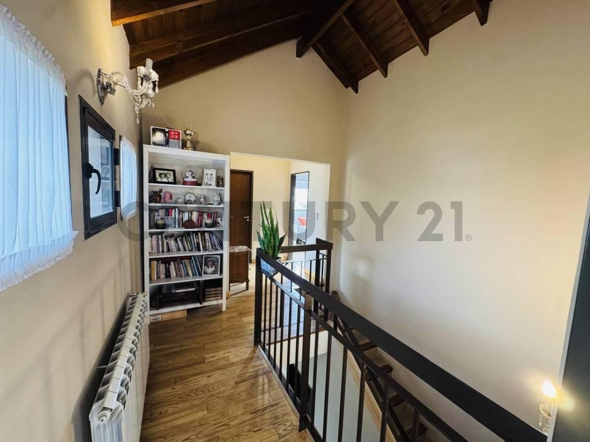 Foto de CASA EN VENTA- BARRIO EL ROCIO, imagen 3