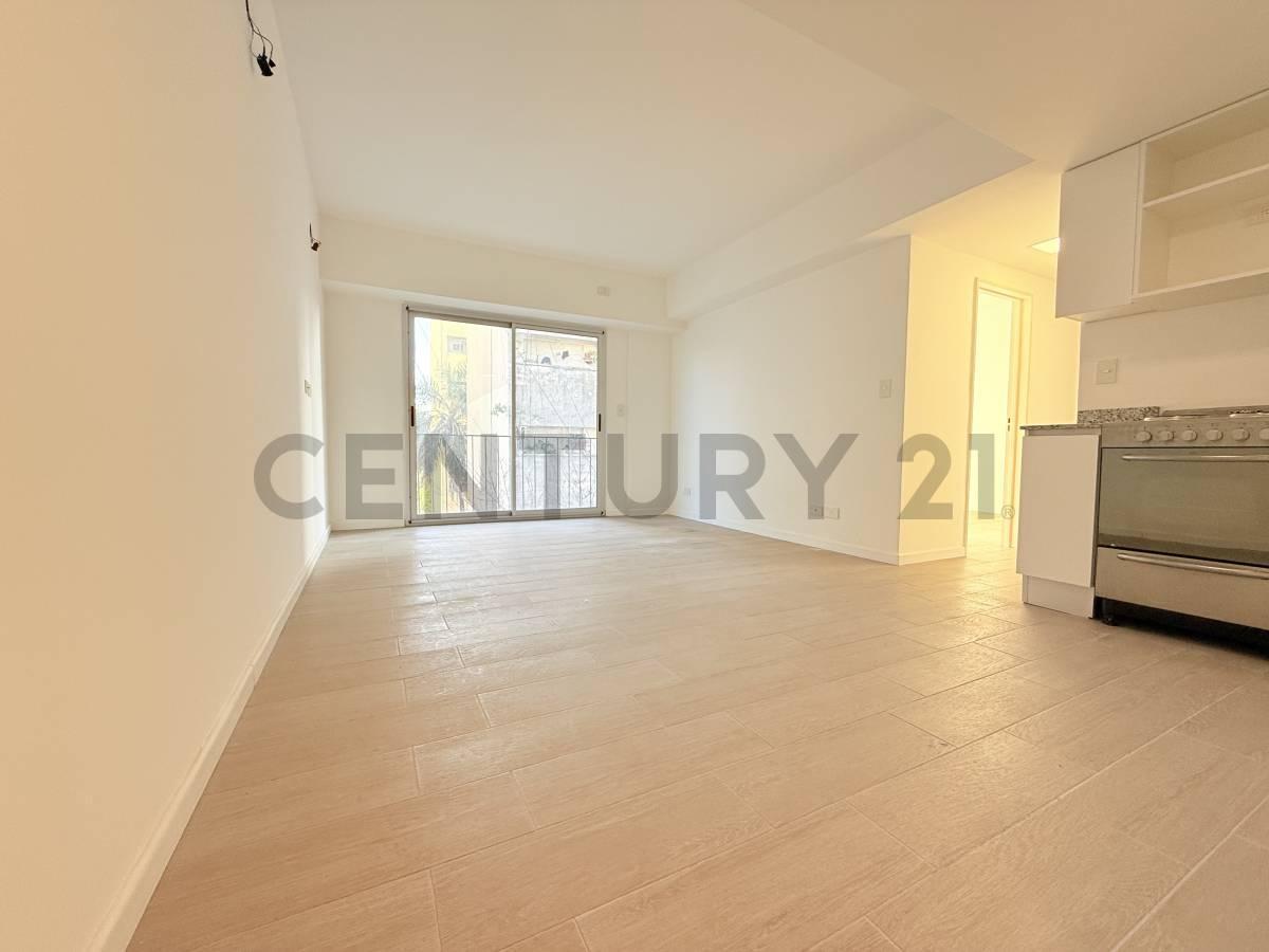 Foto de ALQUILER DEPARTAMENTO 2 AMBIENTES EN CONSTITUCION CON BALCON, imagen 3