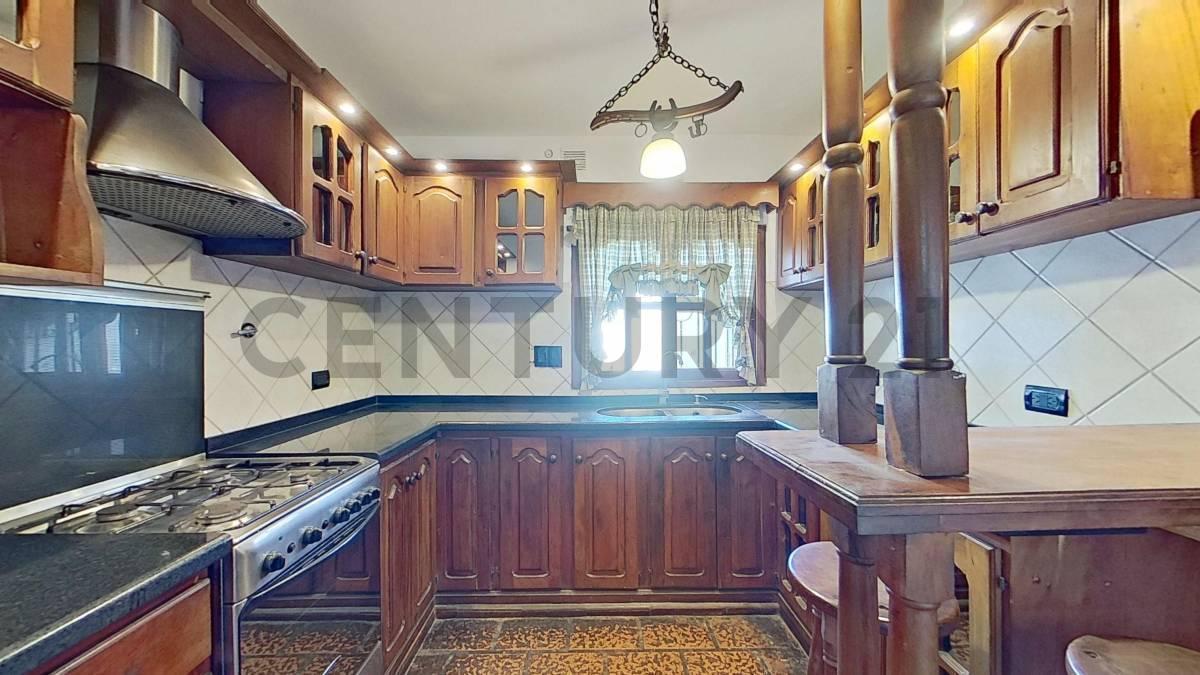 Foto de VENTA CHALET 3 AMBIENTES EZEIZA COCHERA PARRILLA, imagen 2