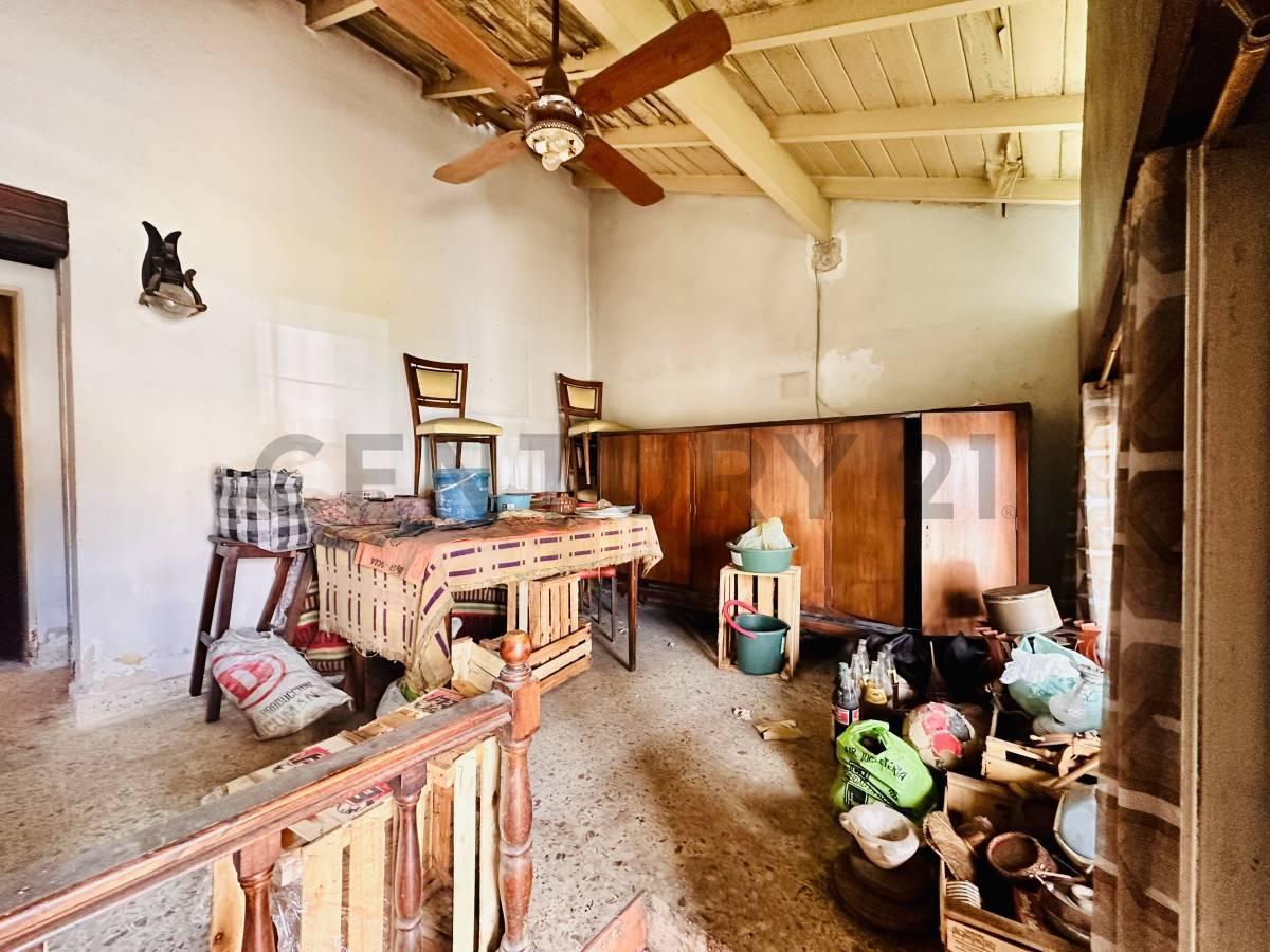 Foto de CASA A RECICLAR + GALPON EN LOTE DE PROPIO 200m2, imagen 1