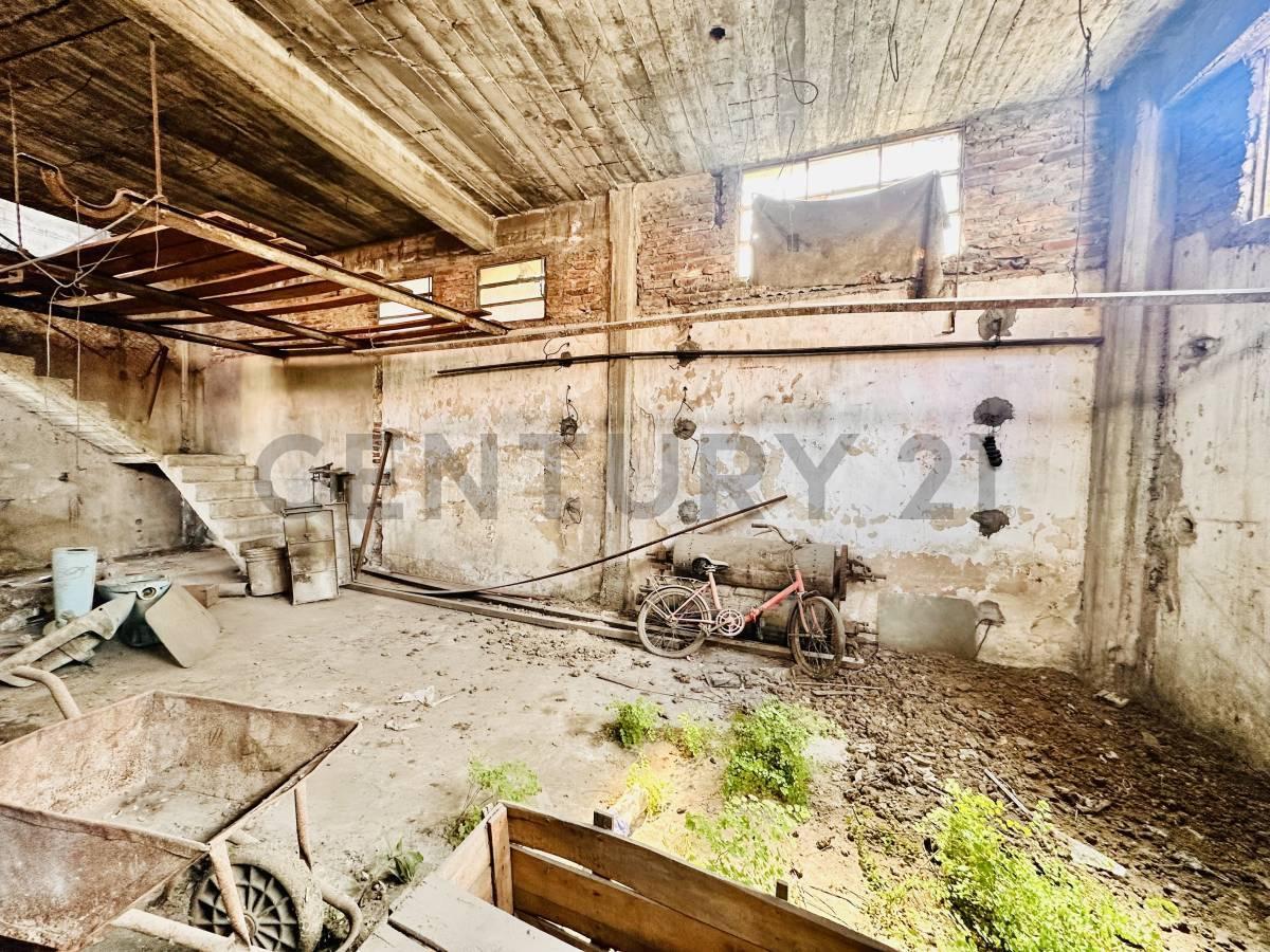 Foto de CASA A RECICLAR + GALPON EN LOTE DE PROPIO 200m2, imagen 5
