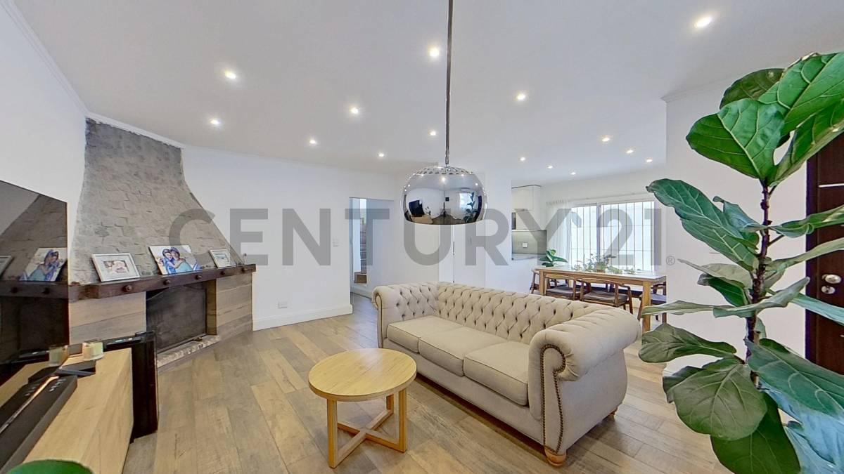 Foto de IMPORTANTE CASA DE 6 AMB. 2 COCHERAS QUINCHO Y PILETA CLIMATIZADA- APTO, imagen 4