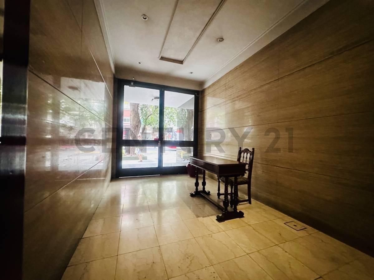 Foto de SEMIPISO EN VENTA RECOLETA 5 AMBIENTES, imagen 1