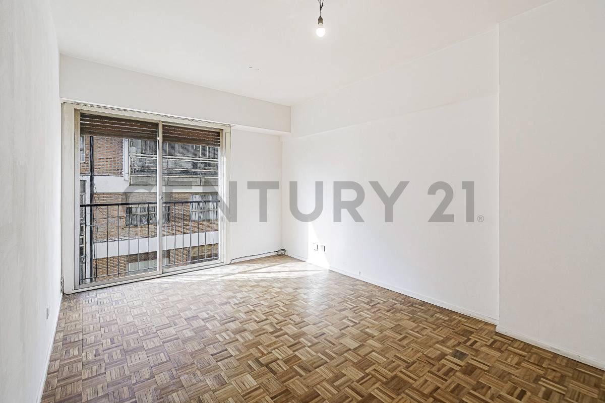 Foto de VENTA DEPTO 3 AMBIENTES PISO ALTO, CON LAVADERO- BELGRANO R, imagen 3
