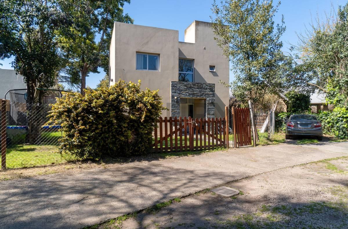 Foto de Venta Dúplex 3 Ambientes con Gran Jardín en Complejo Cerrado - Parque, imagen 2