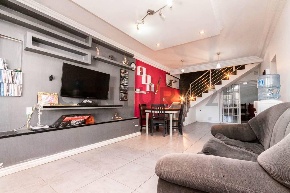 Foto de VENTA DUPLEX 4 AMBIENTES SIN EXPENSAS ADROGUE, imagen 1