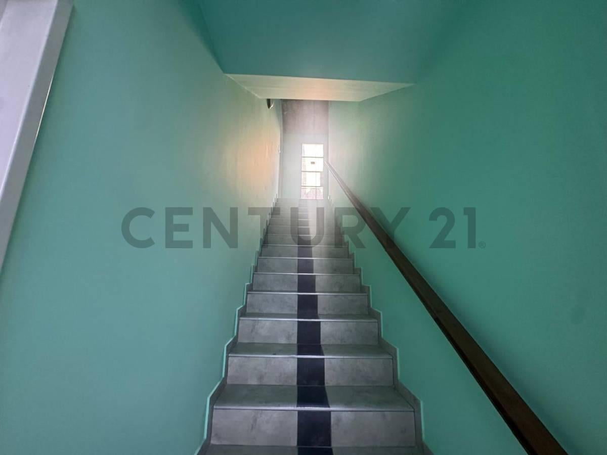 Foto de VENTA DEPTO 2 AMB EN VILLA GRAL. MITRE CON BALCON, imagen 1