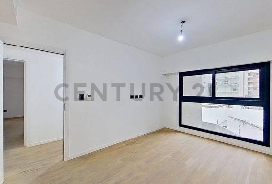 Foto de DEPARTAMENTO PISO EN VENTA CABALLITO GOYENA 260M2, imagen 4