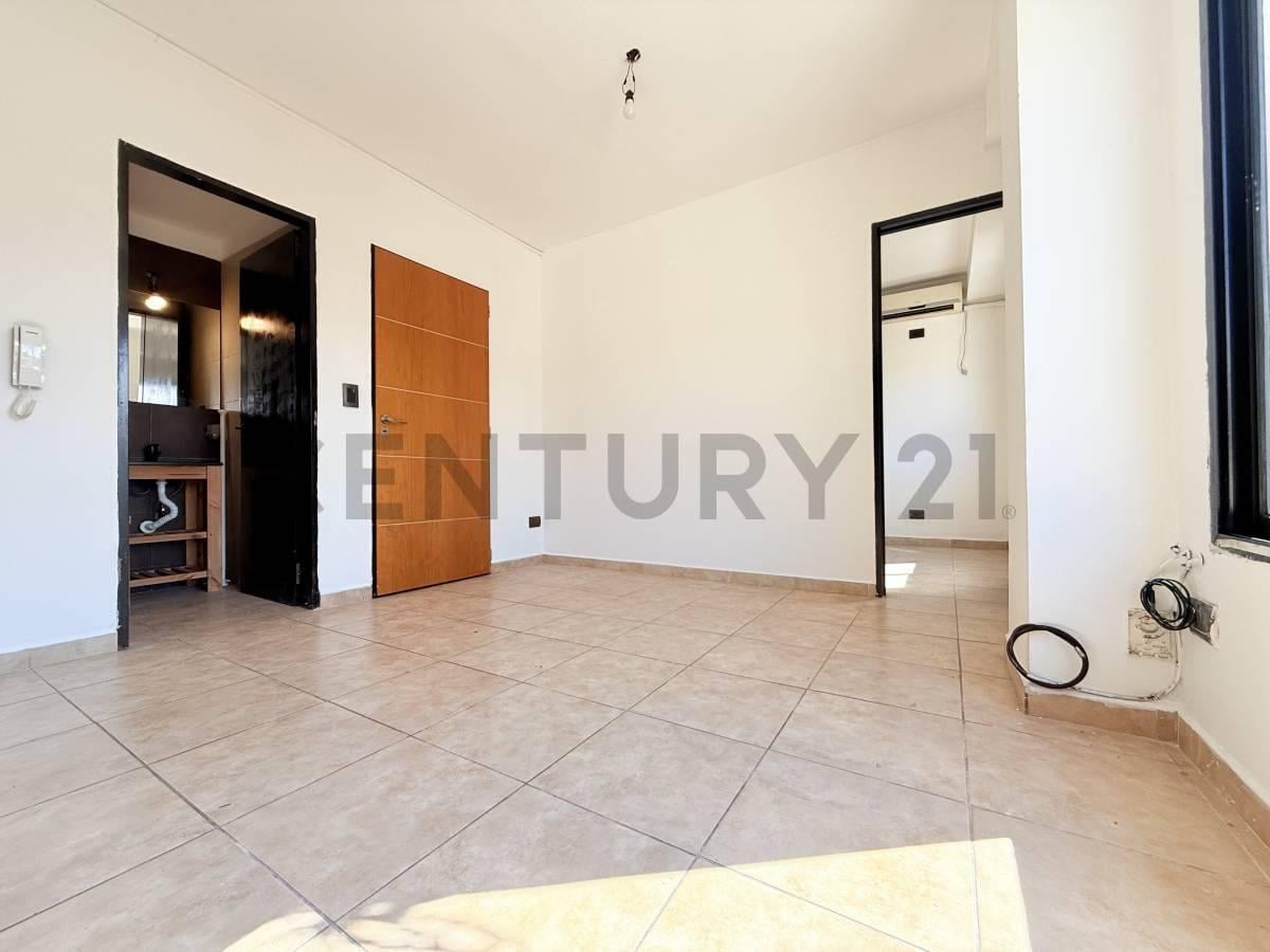 Foto de VENTA 2 AMBIENTES EN VILLA SARMIENTO MORON VISTA ABIERTA, imagen 5