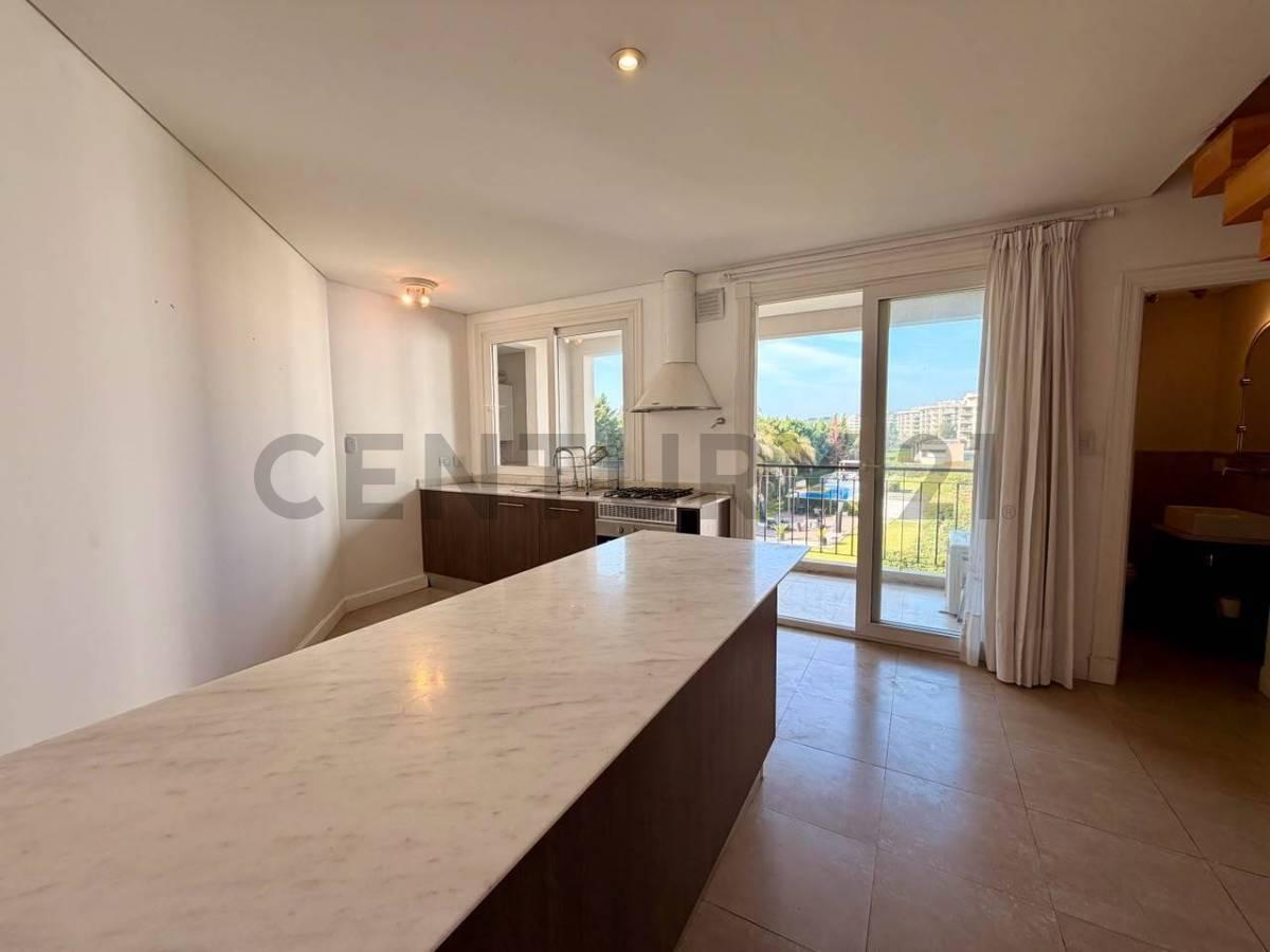 Foto de Venta | Exclusivo Dúplex de 2 Ambientes con Escritorio en Chateau, El, imagen 4