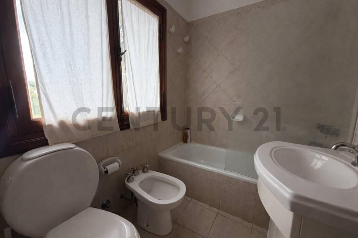 Foto de Venta Casa 4 amb B° Cerrado La Chacra, imagen 5