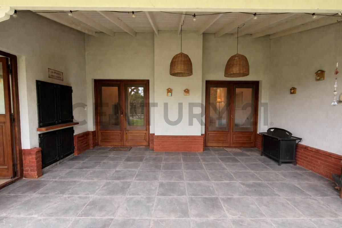 Foto de Venta Casa 4 amb B° Cerrado La Chacra, imagen 2