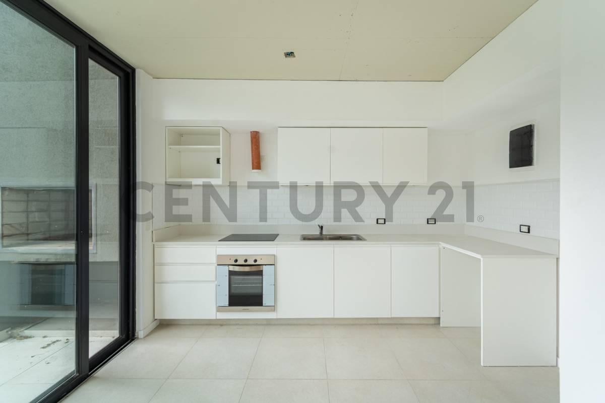 Foto de Dúplex 3 ambientes con jardín propio en Nuevo Beccar Central – Viví, imagen 2