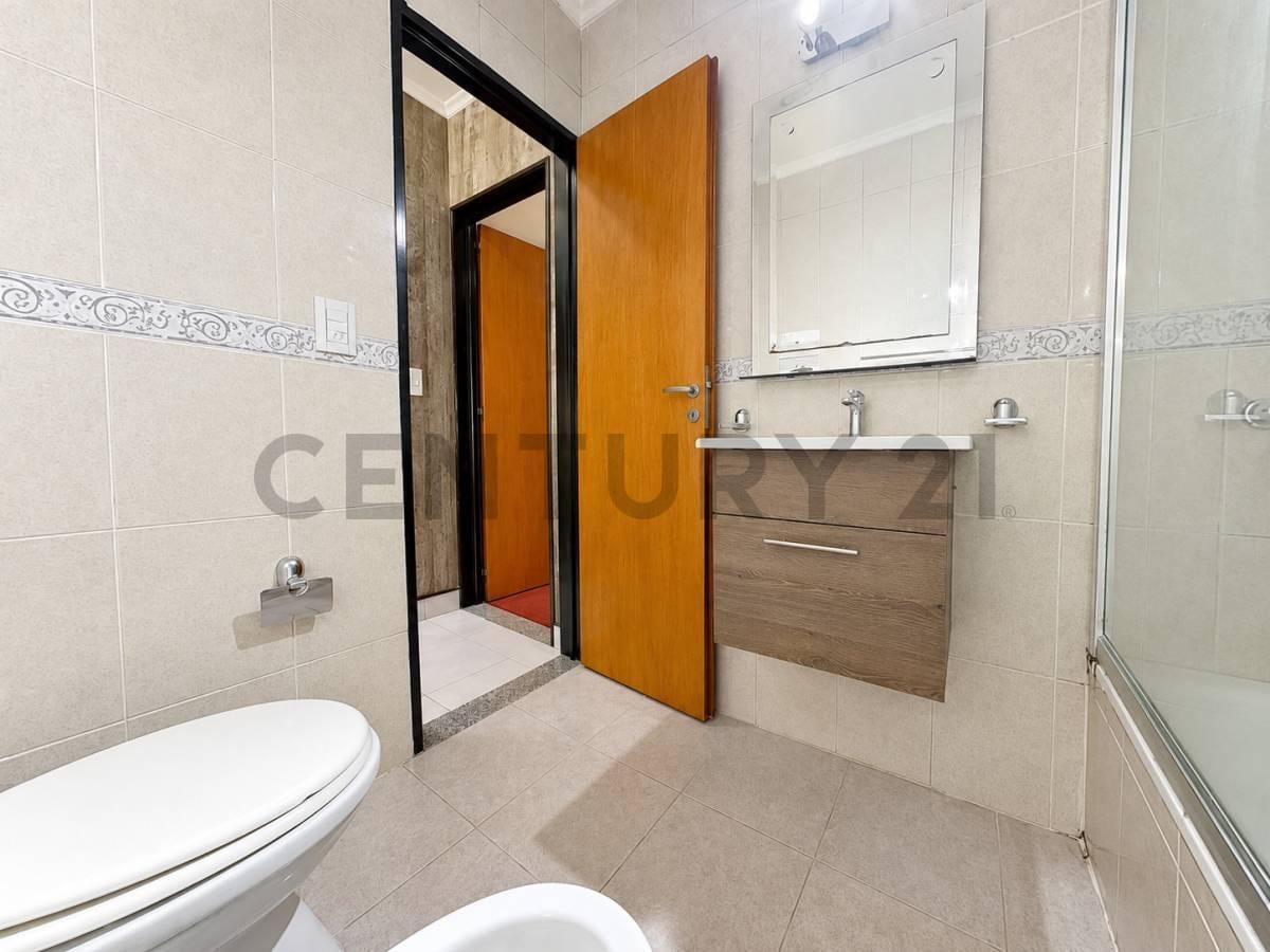 Foto de OPORTUNIDAD PH 4 AMBIENTES CON PATIO Y TERRAZA APTO CREDITO, imagen 5