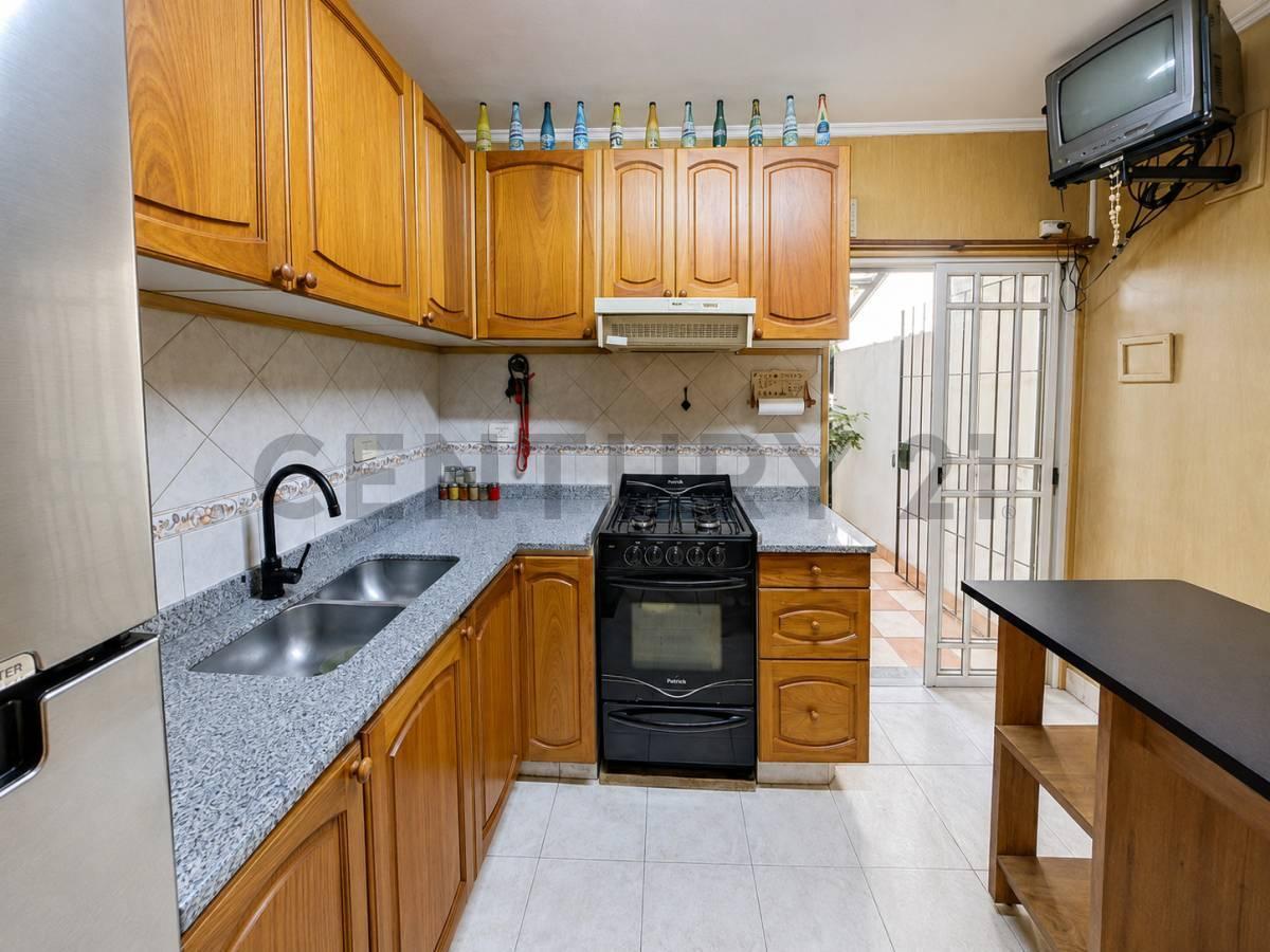Foto de OPORTUNIDAD PH 4 AMBIENTES CON PATIO Y TERRAZA APTO CREDITO, imagen 2