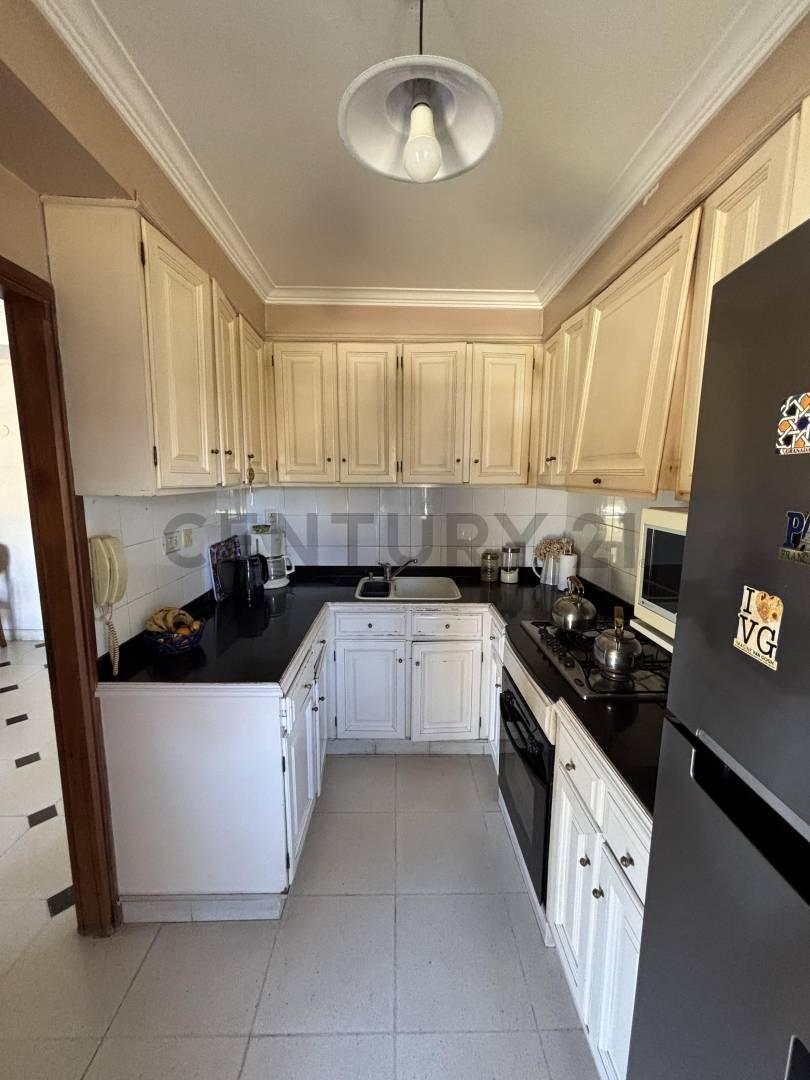 Foto de CASA EN VENTA 5 AMBIENTES, LOBOS, imagen 1