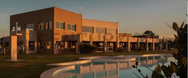 Foto de Oportunidad en La Alameda: Lote de 758 m² en Barrio Cerrado con Club, imagen 5