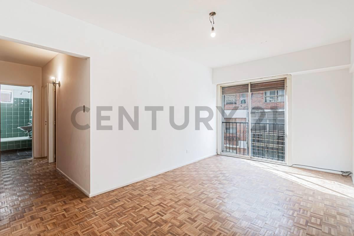 Foto de VENTA DEPTO 3 AMBIENTES PISO ALTO, CON LAVADERO- BELGRANO R, imagen 2