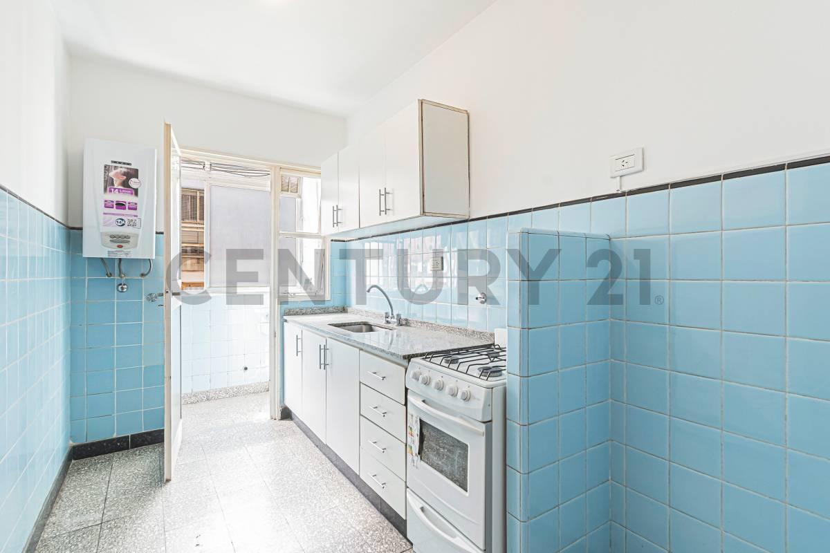 Foto de VENTA DEPTO 3 AMBIENTES PISO ALTO, CON LAVADERO- BELGRANO R, imagen 4