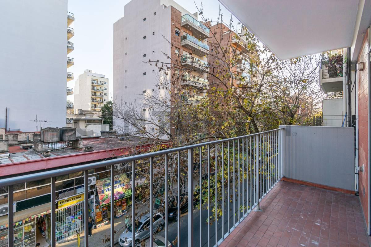 Foto de VENTA DEPTO 2 AMBIENTES VISTA Y BALCON - COGHLAN, imagen 1
