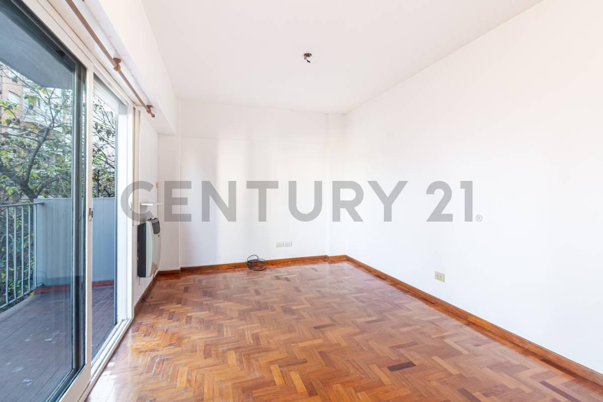 Foto de VENTA DEPTO 2 AMBIENTES VISTA Y BALCON - COGHLAN, imagen 4