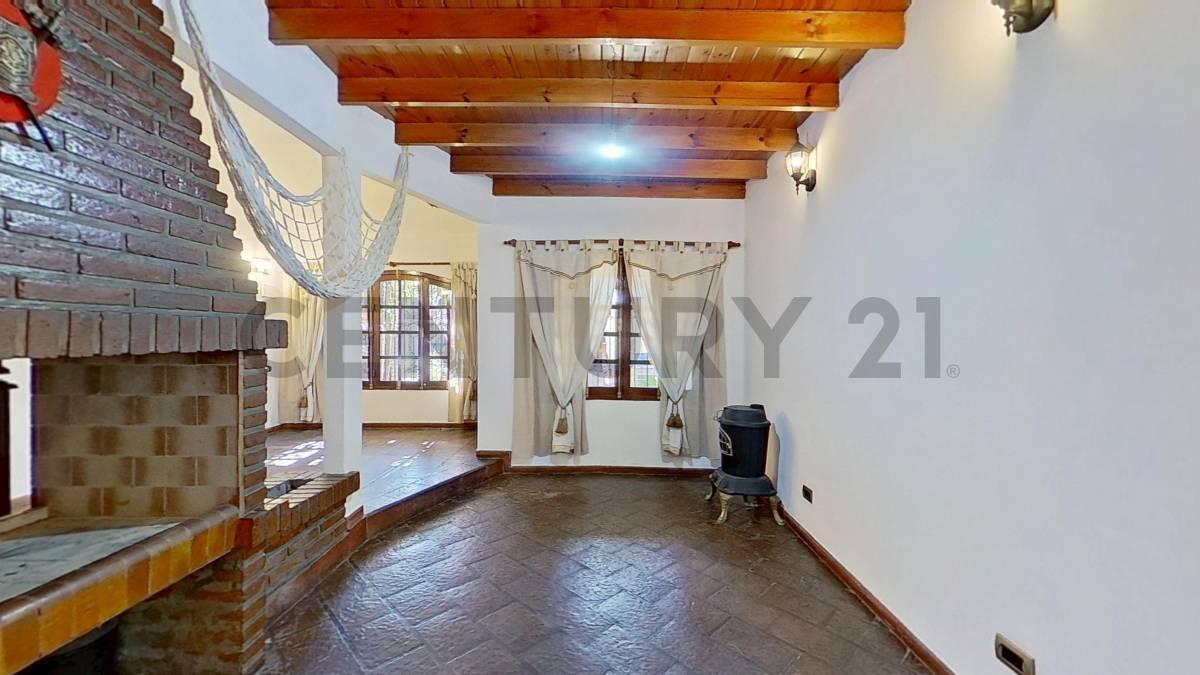 Foto de VENTA CHALET 3 AMBIENTES EZEIZA COCHERA PARRILLA, imagen 2