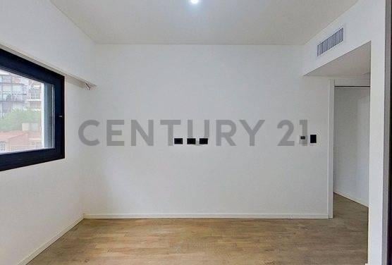 Foto de DEPARTAMENTO PISO EN VENTA CABALLITO GOYENA 260M2, imagen 3