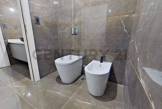 Foto de DEPARTAMENTO PISO EN VENTA CABALLITO GOYENA 260M2, imagen 4