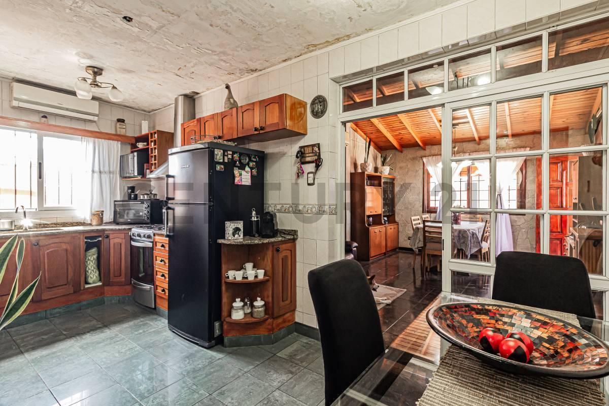 Foto de PH 3 AMBIENTES EN VENTA EN VILLA DOMINICO CON TERRAZA SIN EXPENSAS, imagen 4