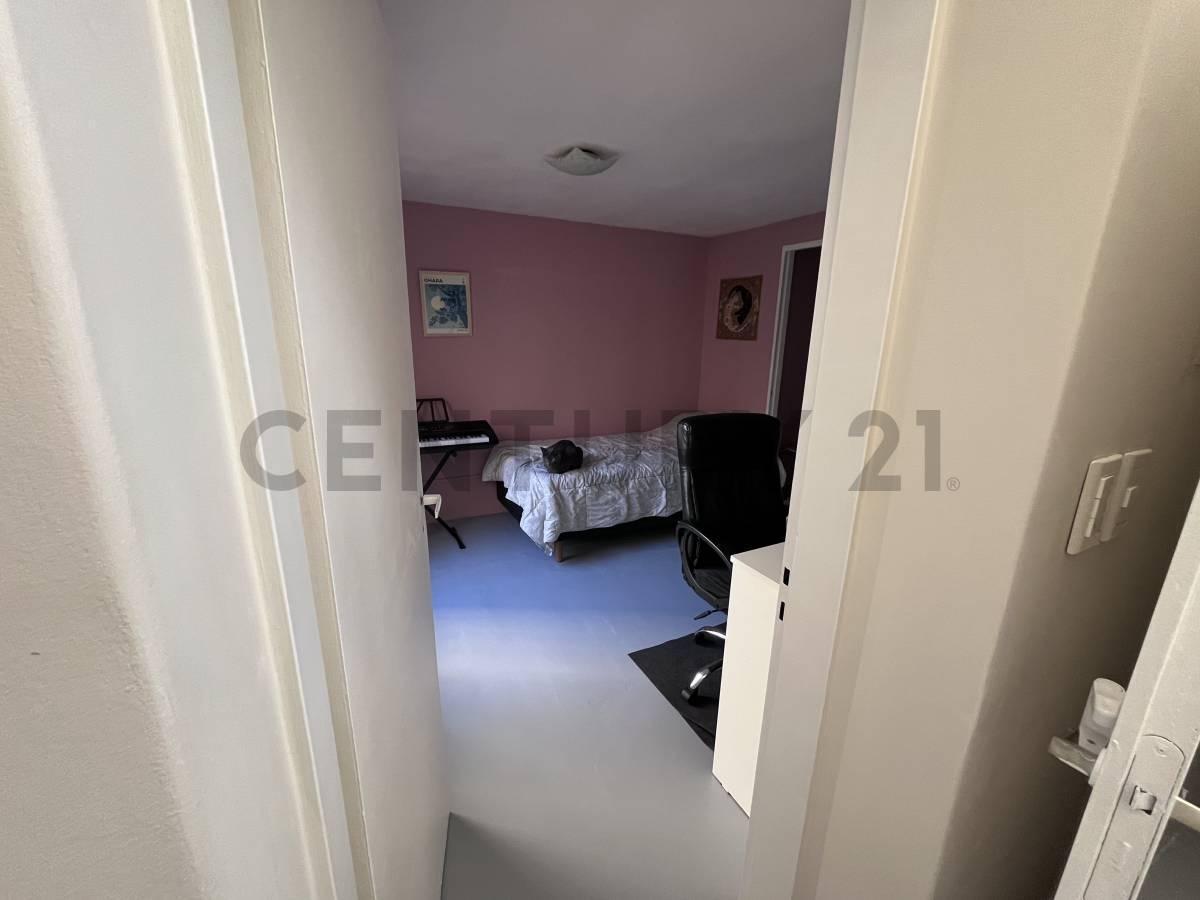 Foto de CASA 4 AMB EN VENTA EN ITUZAINGO NORTE CON COCHERA, JARDIN Y PATIO, imagen 3