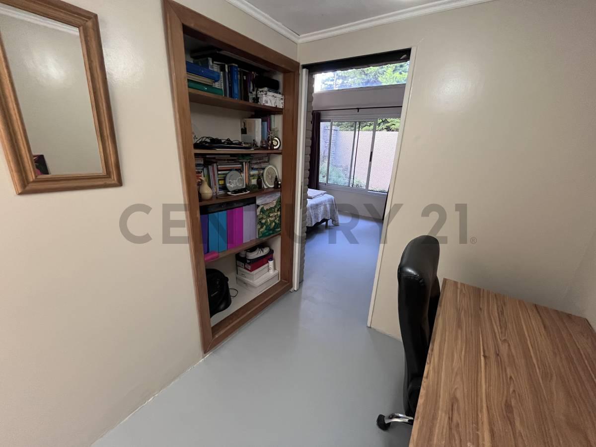 Foto de CASA 4 AMB EN VENTA EN ITUZAINGO NORTE CON COCHERA, JARDIN Y PATIO, imagen 5