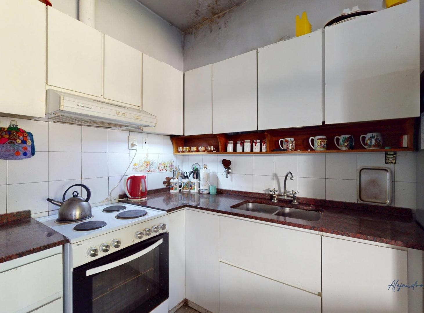 Foto de Casa en venta 3 ambientes en villa martelli con parque y cochera, imagen 5