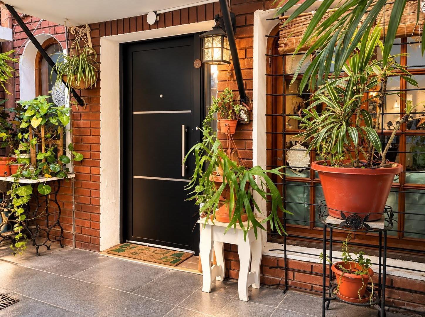 Foto de VENTA PH 3 AMB C/ TERRAZA, PATIO Y PARRILLA, imagen 2