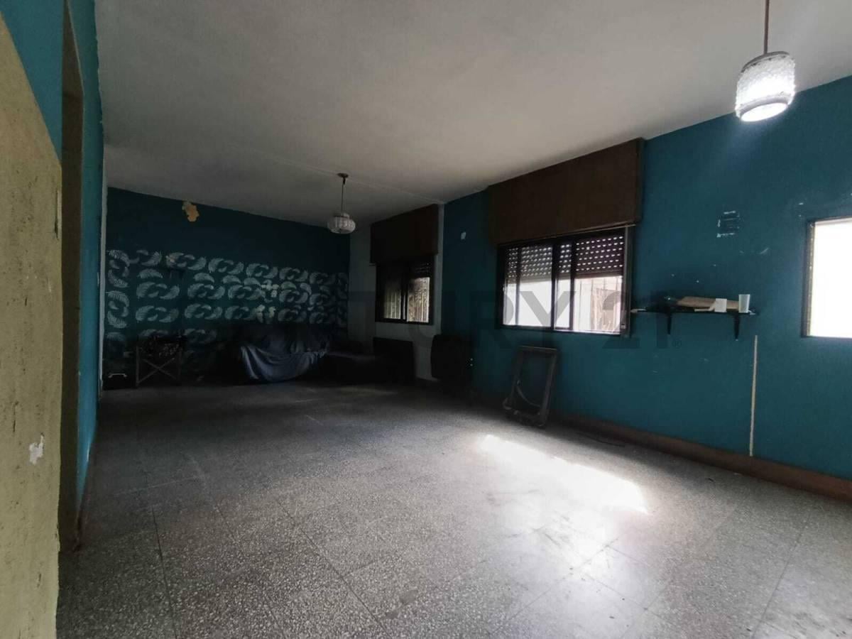 Foto de CASA EN VENTA BURZACO AMPLIO JARDIN 4 AMBIENTES, imagen 3