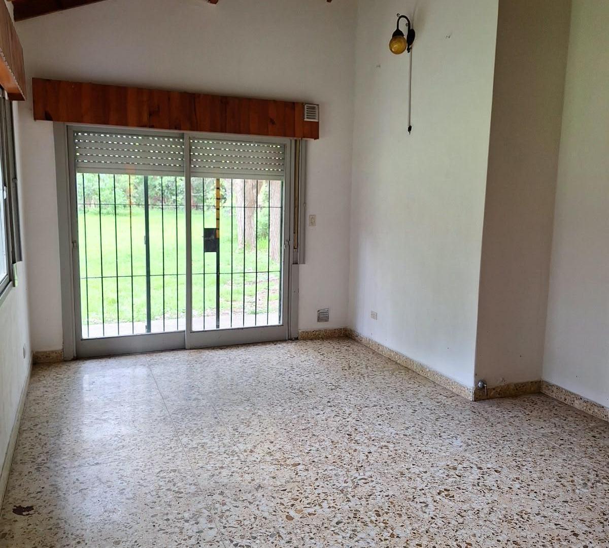 Foto de la propiedad en junin 353, Los Pinos, Exaltación de la Cruz