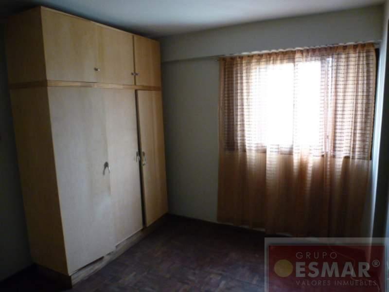 Foto de Gral. Bustos duplex 2 dor livcom, coc y cochera, imagen 3