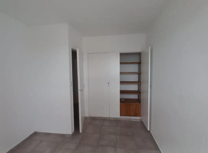 DEPTO DE 2 DORMITORIOS A 1 CUADRA DE LA PLAZA 5