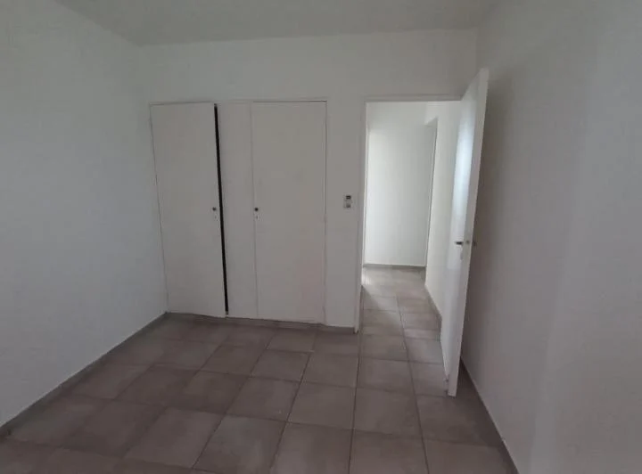 DEPTO DE 2 DORMITORIOS A 1 CUADRA DE LA PLAZA 2