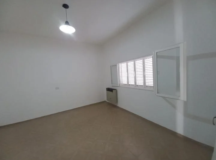 CASA RECICLADA DOS DORMITORIOS Y ESCRITORIO -   BARRIO ALTO ALBERDI 5