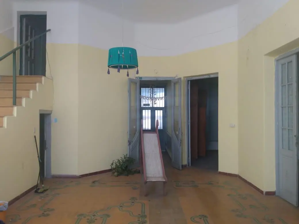 Entre Rios 2900 T 515 m2 , Cub 280 M2 8 ambientes zona C1 4