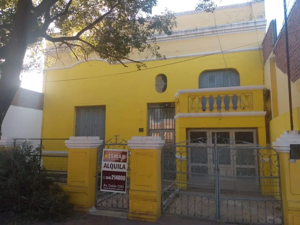 Entre Rios 2900 T 515 m2 , Cub 280 M2 8 ambientes zona C1 1