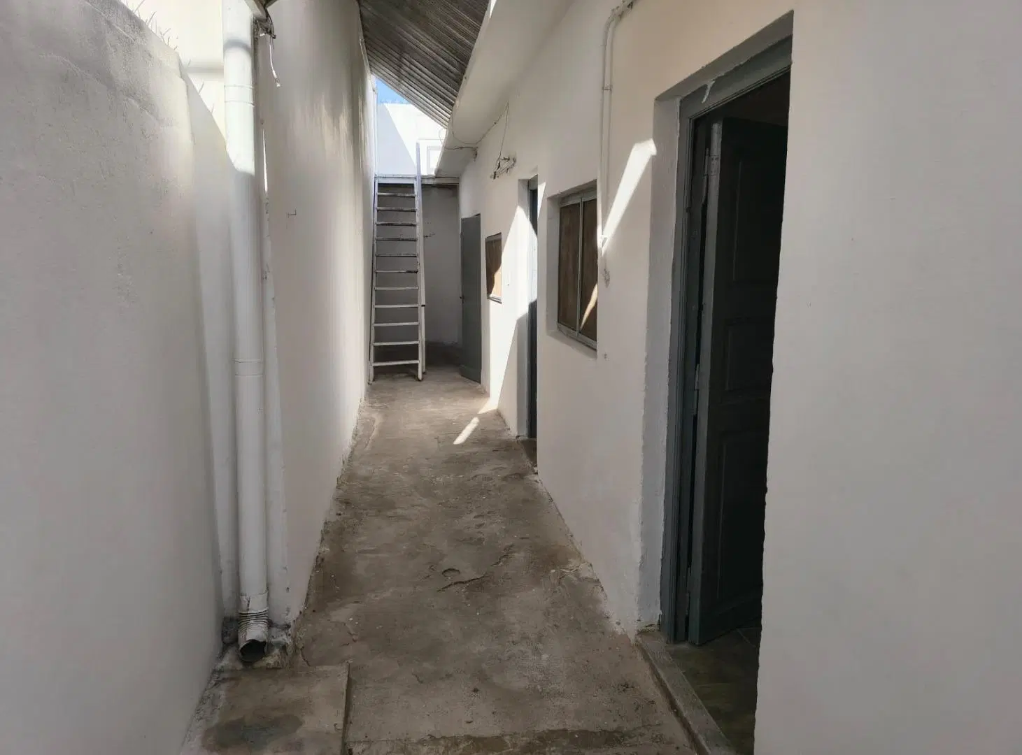 DEPTO INTERNO CERCANO A LA PLAZA JERONIMO DEL BARCO 1