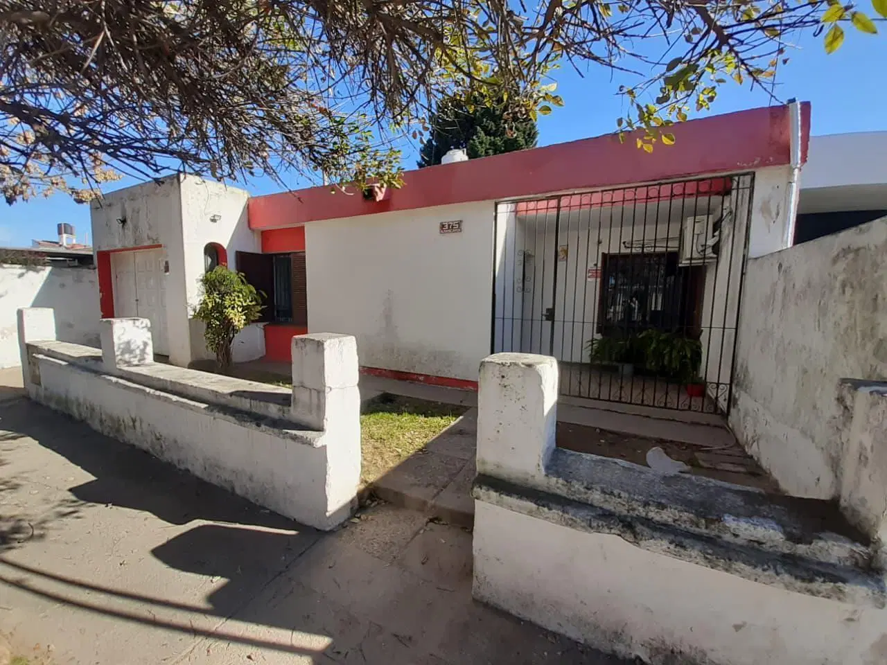 Casa 3 dorm Barrio Don Bosco 2