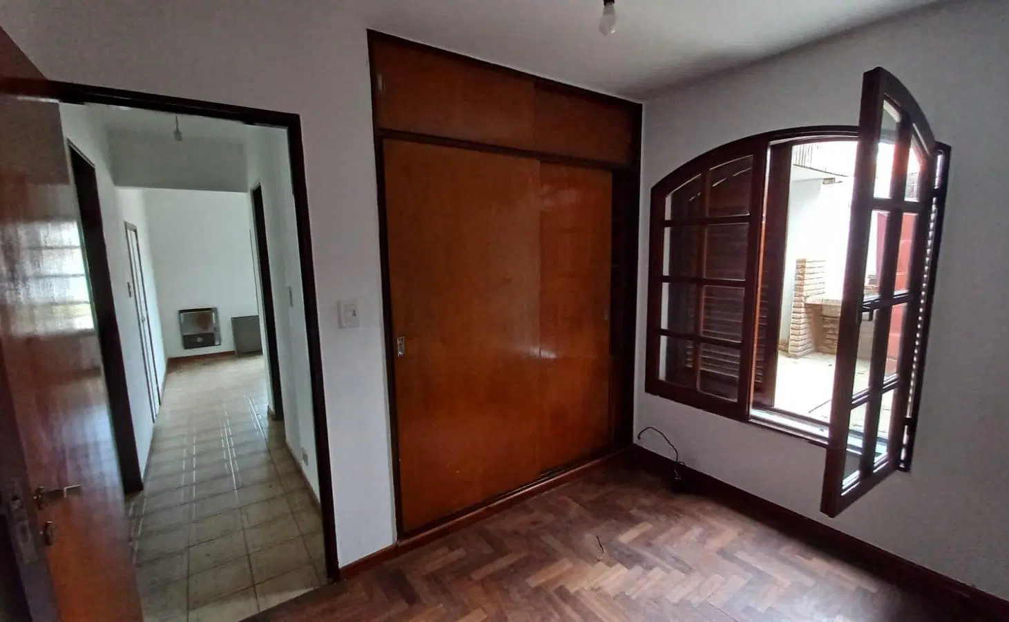 CASA DE 4 DORMITORIOS EN ALTO VERDE 4