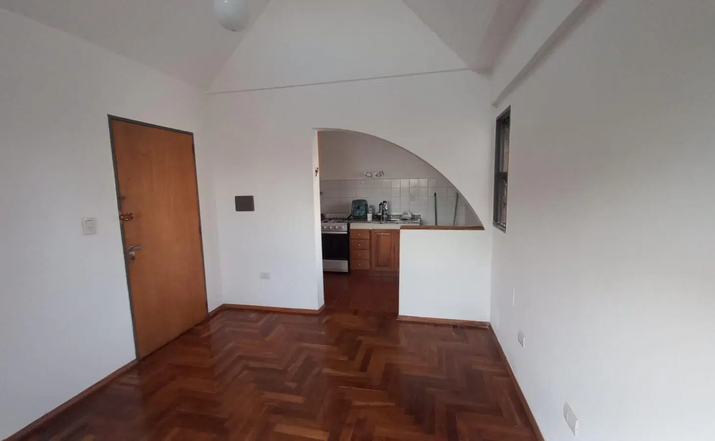 DEPTO DE 1 DORMITORIO FRENTE A LA COSTANERA 8