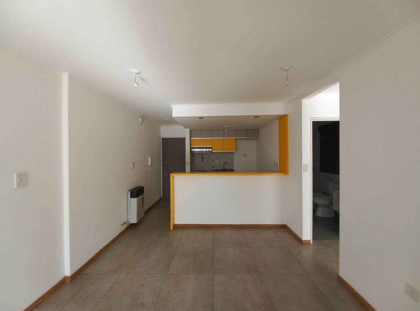 Foto de HERMOSO DEPTO DE 1 DORMITORIO EN GRAL. PAZ, imagen 3
